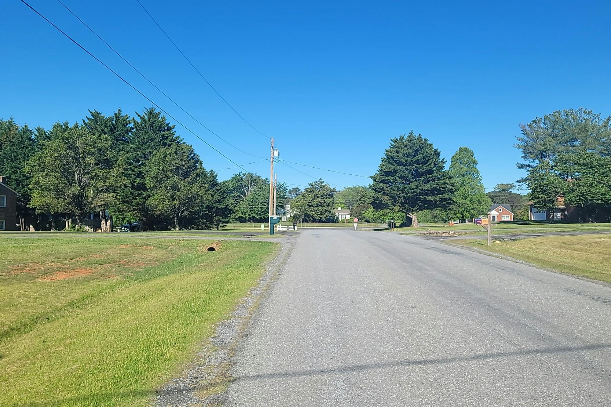 Charldon Rd, Lynchburg, VA 24501
