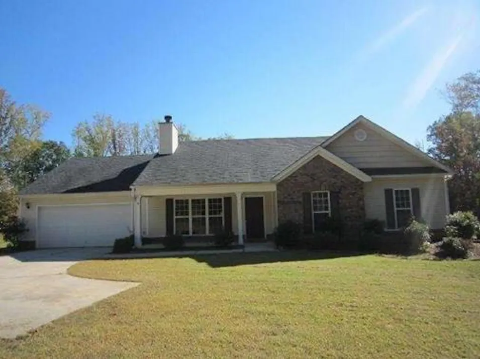 349 Pinewood Cir Colbert, GA 30628, Madison County