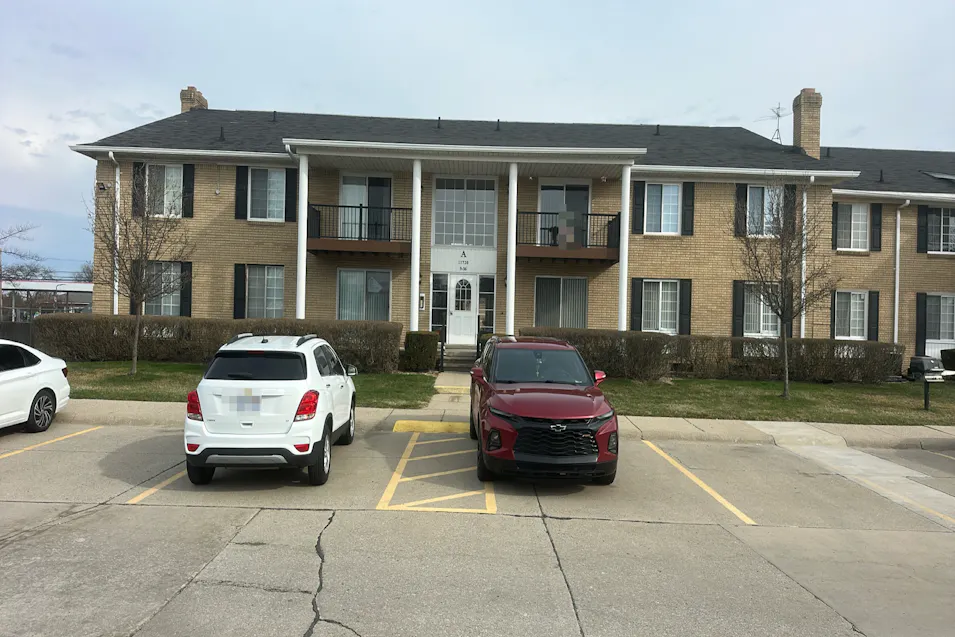 11720 15 Mile Rd Sterling Heights, MI 48312, Macomb County