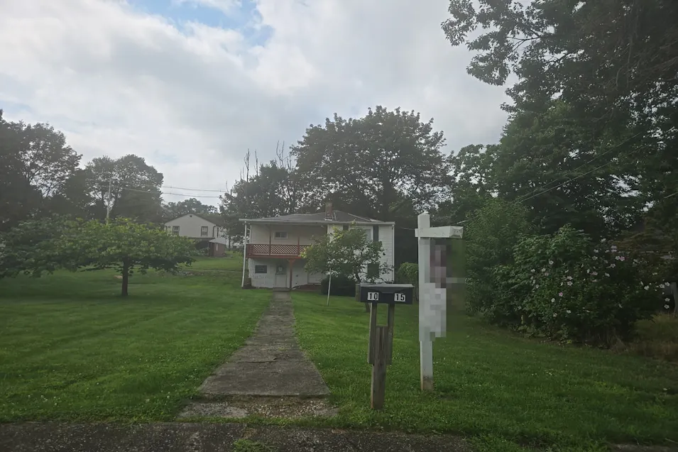 1015 Webster St Farrell, PA 16121, Mercer County