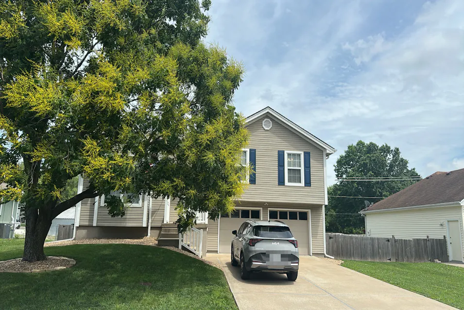 207 Dawn Ave Belton, MO 64012, Cass County