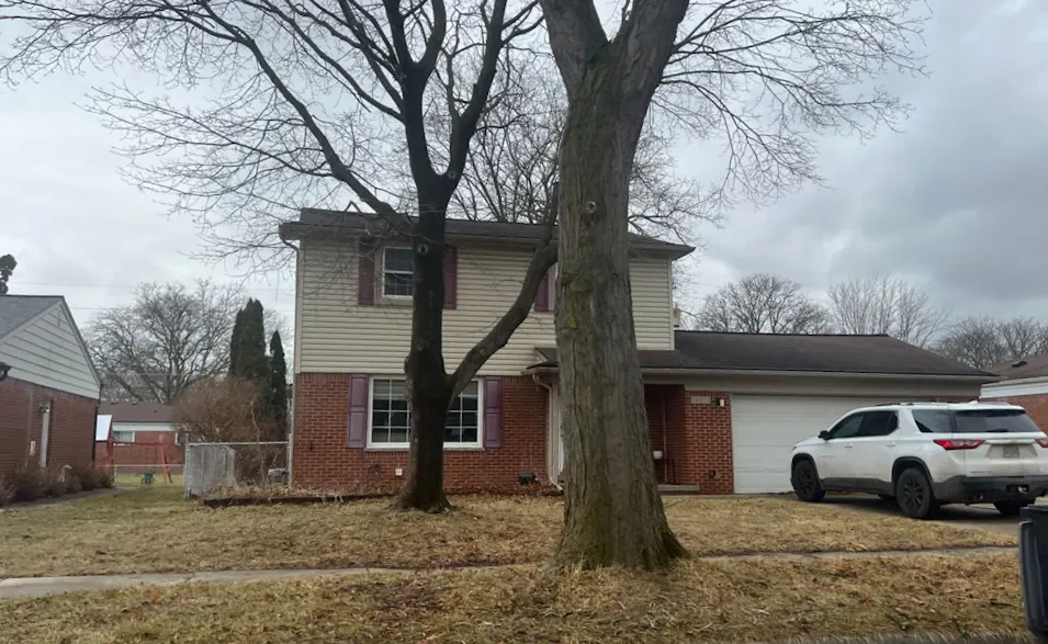 14211 Hubbell St Livonia, MI 48154, Wayne County