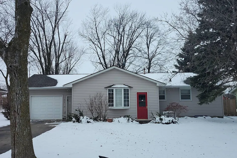 310 N Ash St Belle Plaine, MN 56011, Scott County