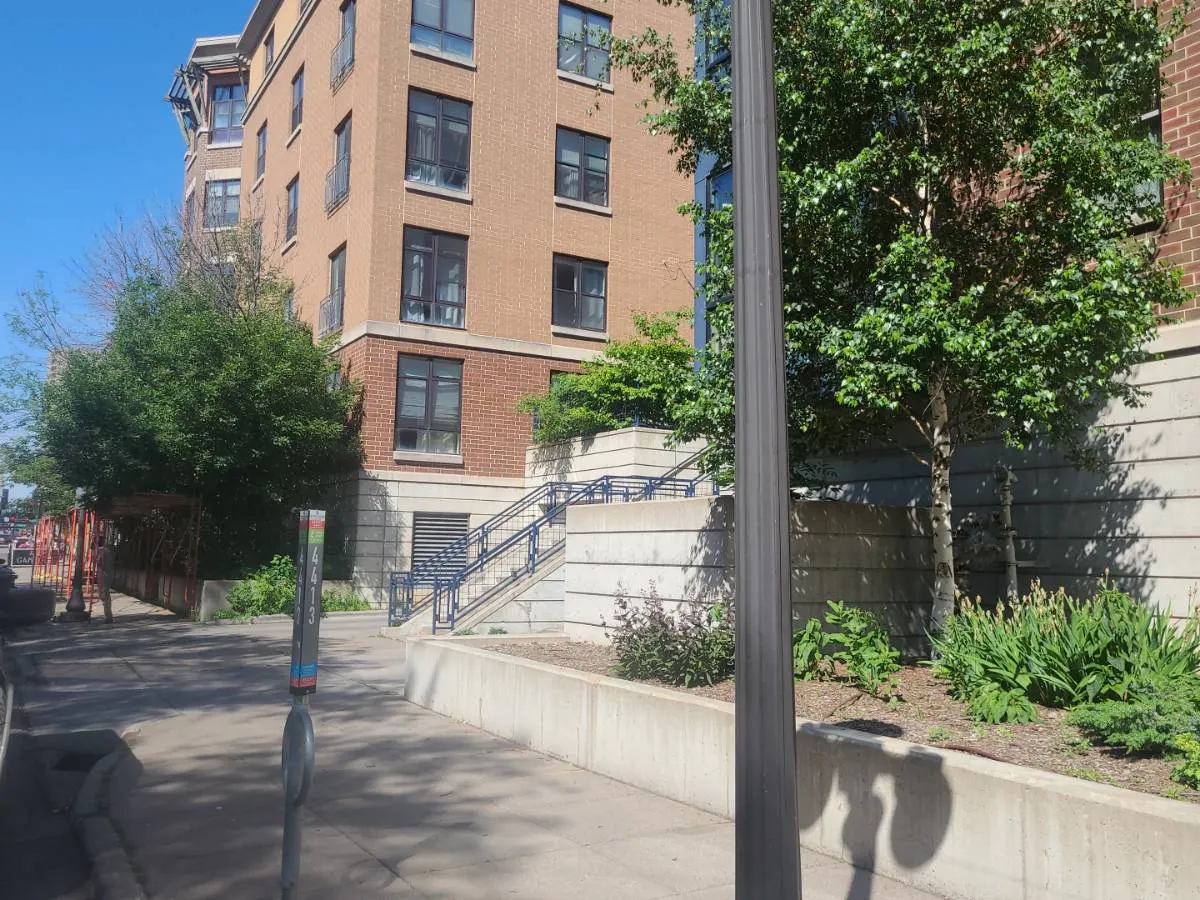 8th St, Saint Paul, MN 55101 #1
