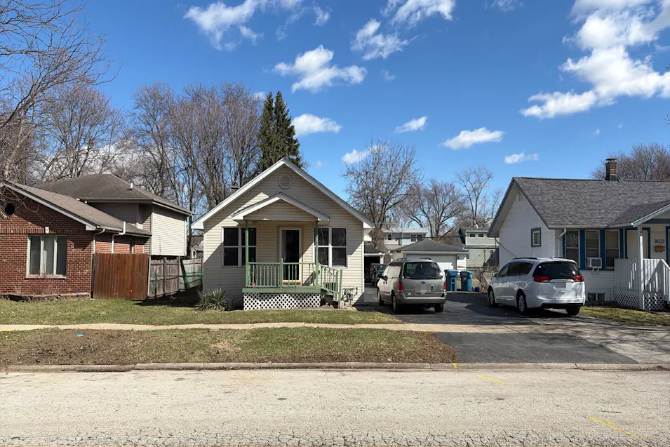 14527 Spaulding Ave Midlothian, IL 60445, Cook County