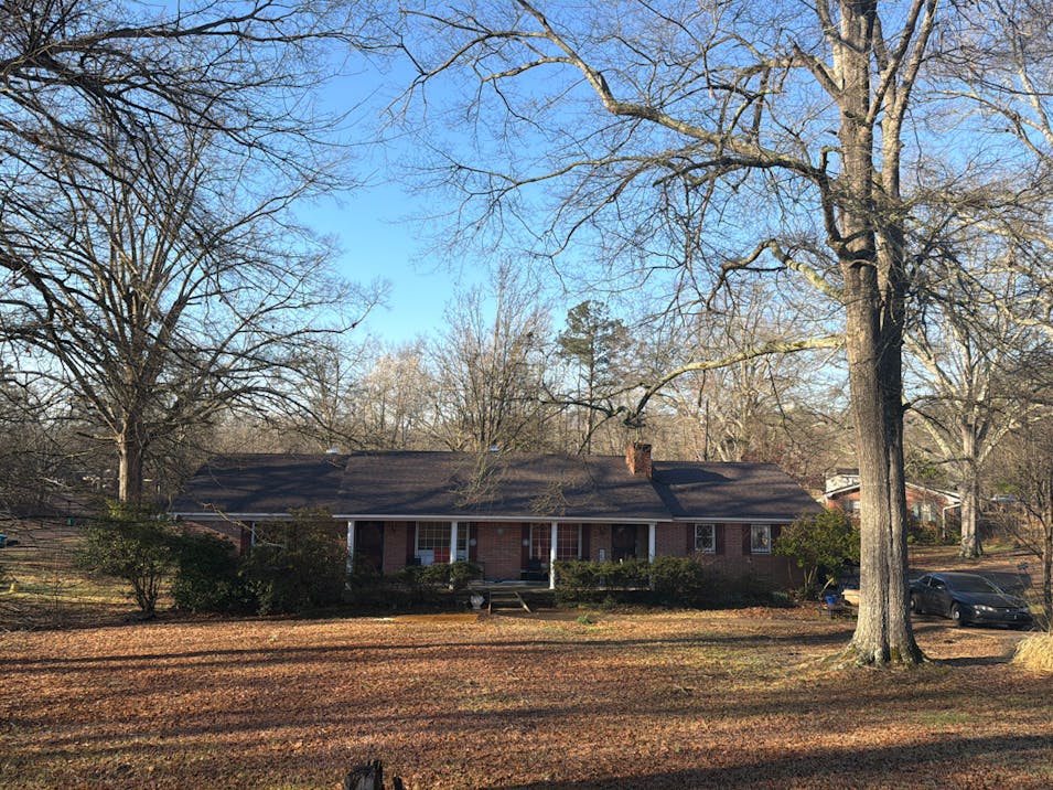 1101 Sunset Dr Grenada, MS 38901, Grenada County