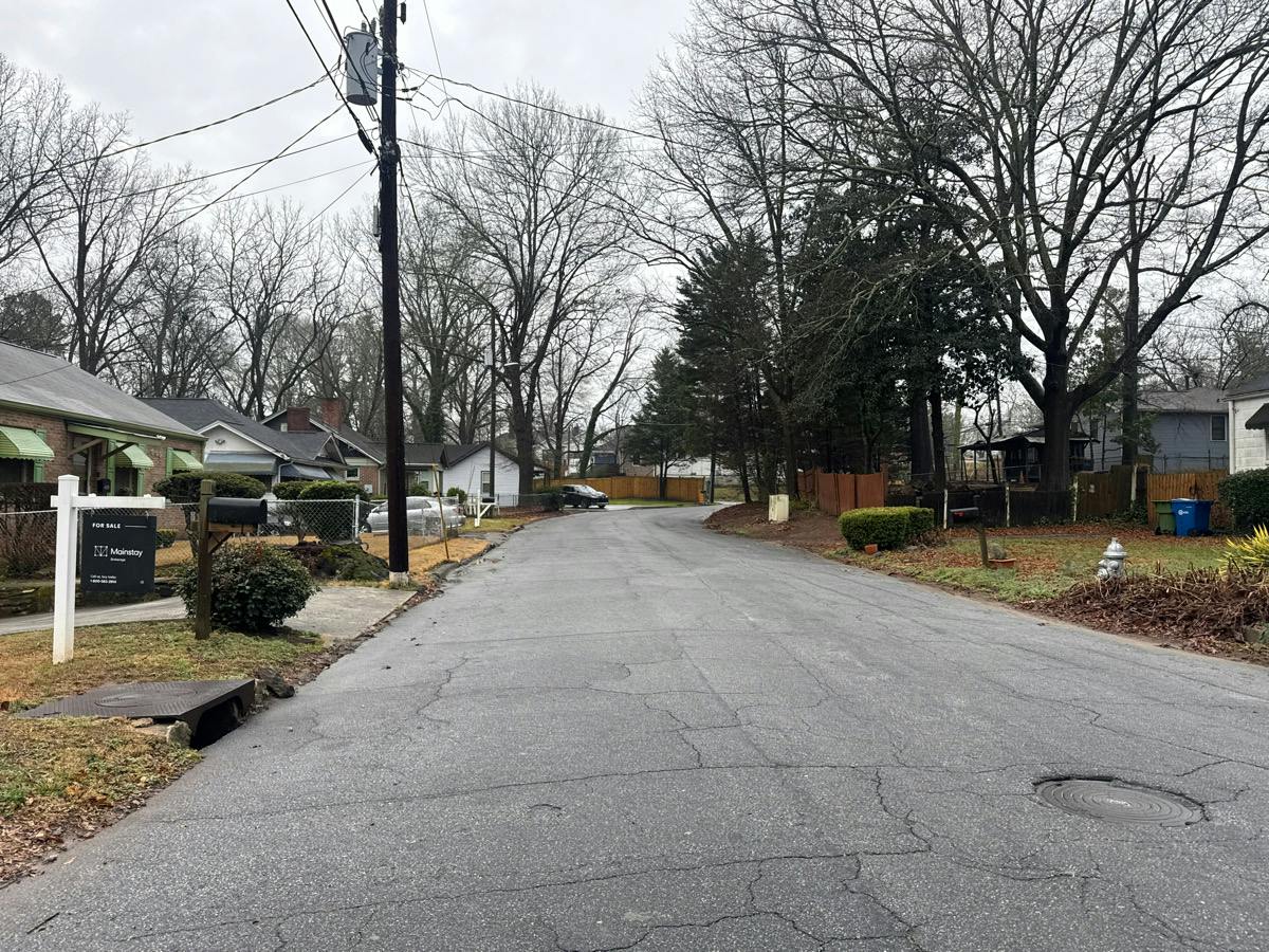 Dorsey Dr, Atlanta, GA 30318