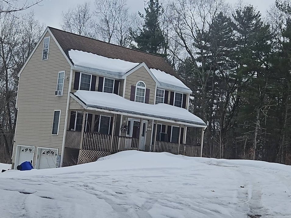 13 Copeland Dr Hudson, NH 03051, Hillsborough County