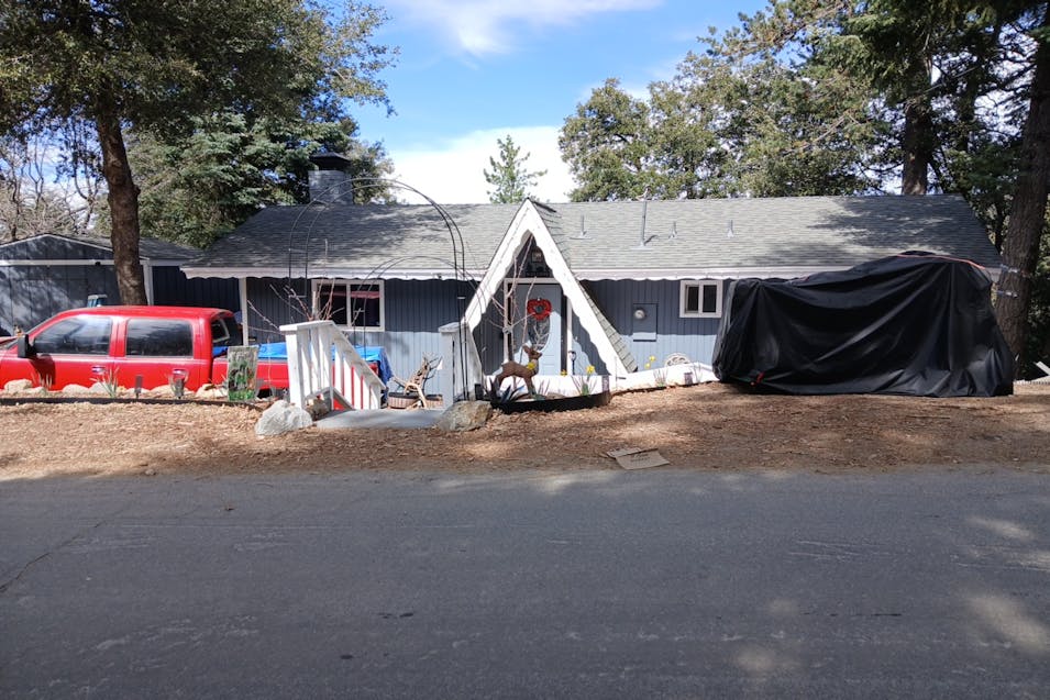 960 Chillon Dr Crestline, CA 92325, San Bernardino County