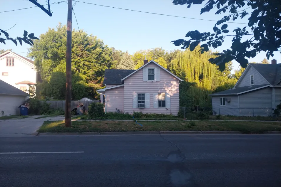 615 4th Street S Moorhead, MN 56560, Clay County