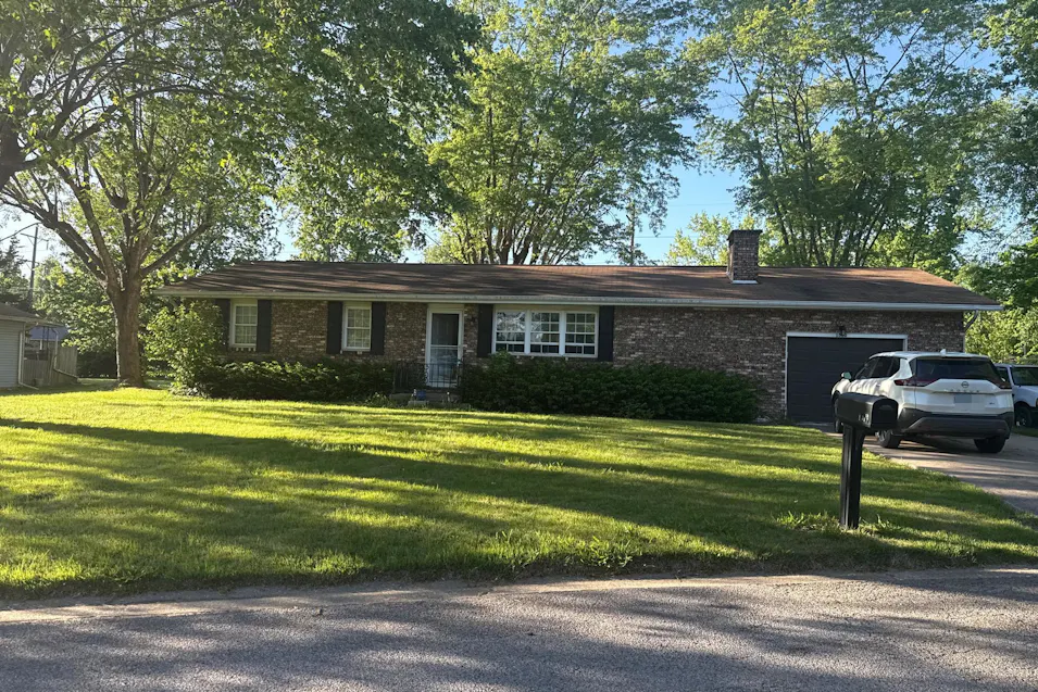1510 Roberta Drive Murphysboro, IL 62966, Jackson County