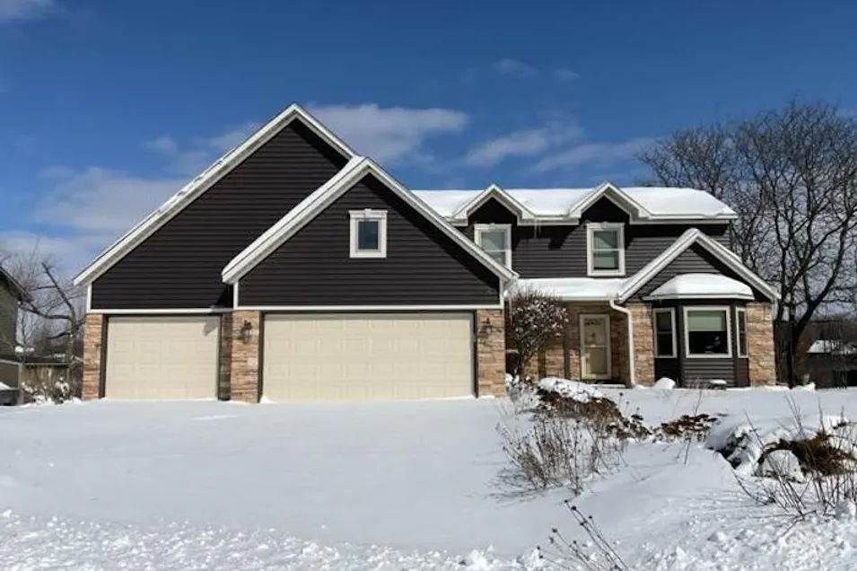 3569 Gershwin Ave N Oakdale, MN 55128, Washington County