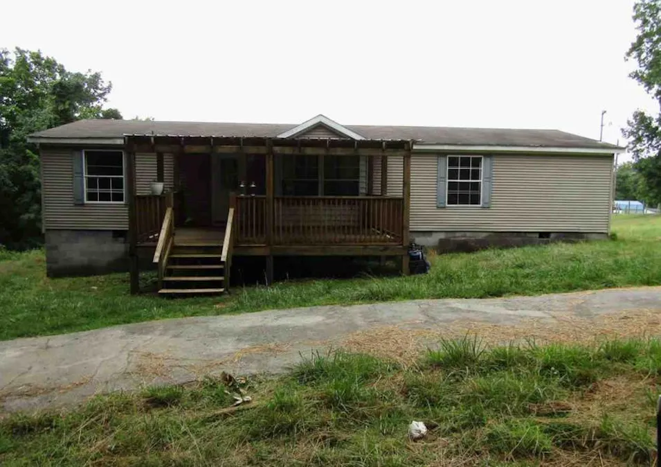83 Hoss Ln Alderson, WV 24910, Greenbrier County