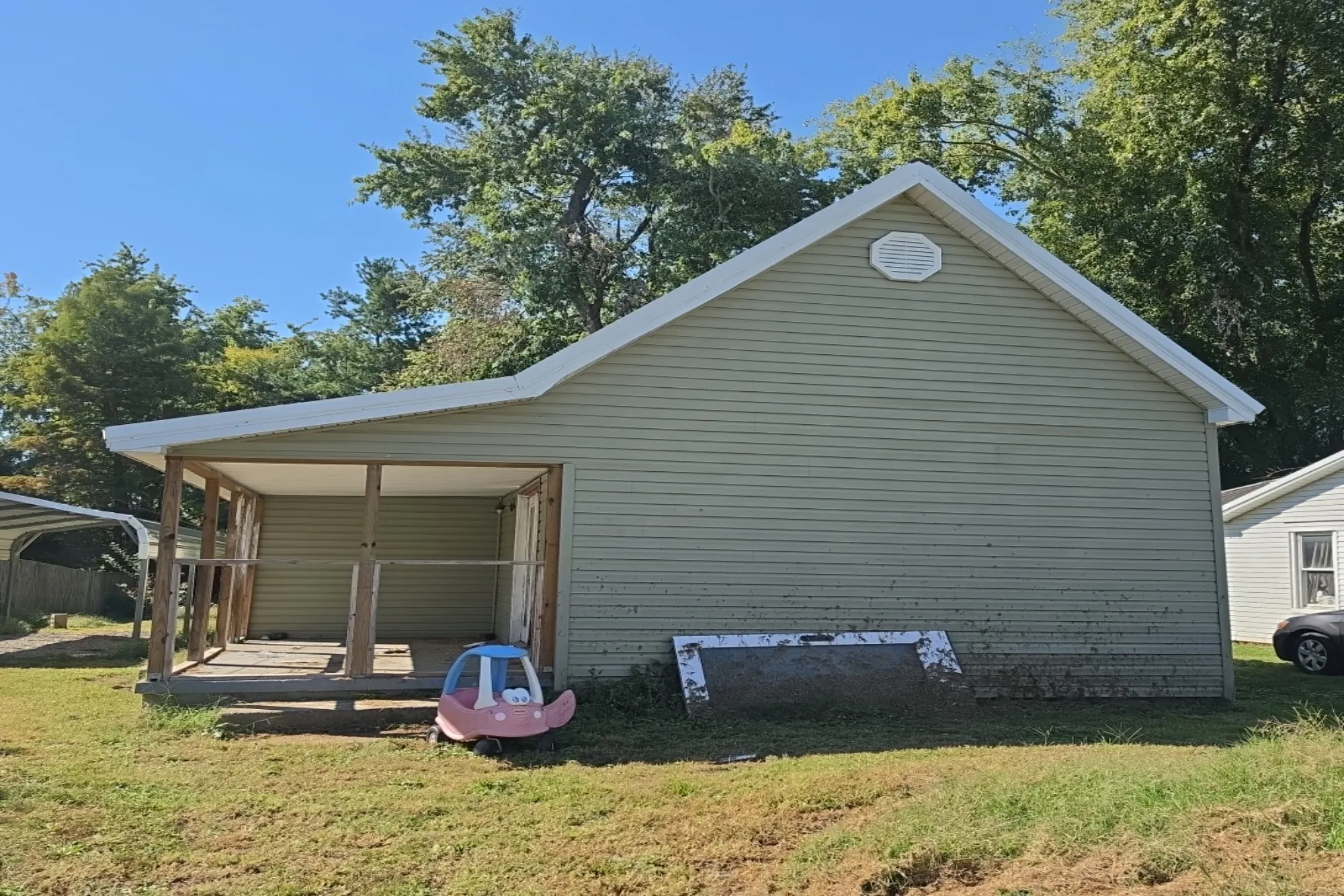 Offutt St, Morganfield, KY 42437