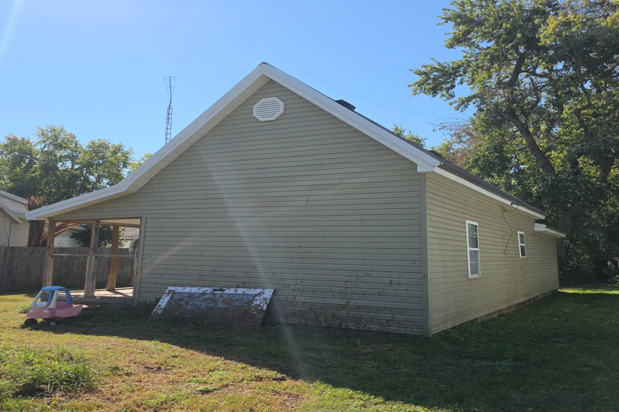 Offutt St, Morganfield, KY 42437 #1