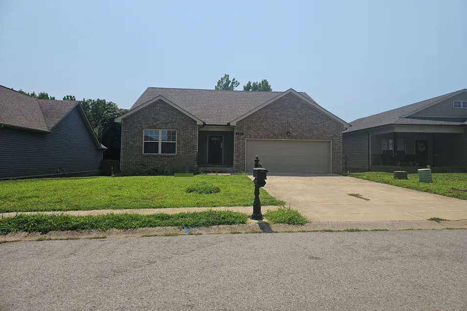 626 Snowshoe Ln Clarksville, TN 37040, Montgomery County