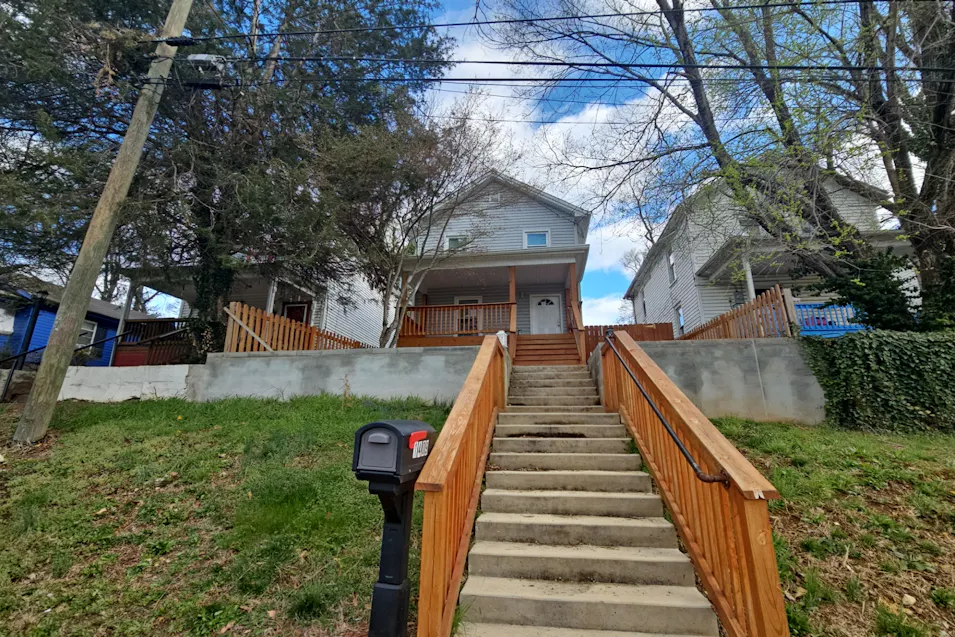 1409 Gilmer Ave NW Roanoke, VA 24017, Roanoke City County