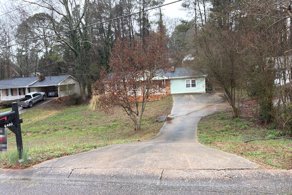 6480 Executive Dr Winston, GA 30187, Douglas County