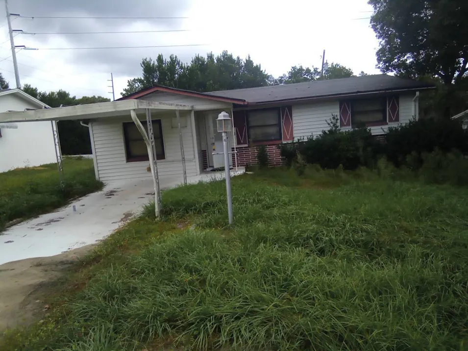 5 W Murray St Beverly Hills, FL 34465, Citrus County