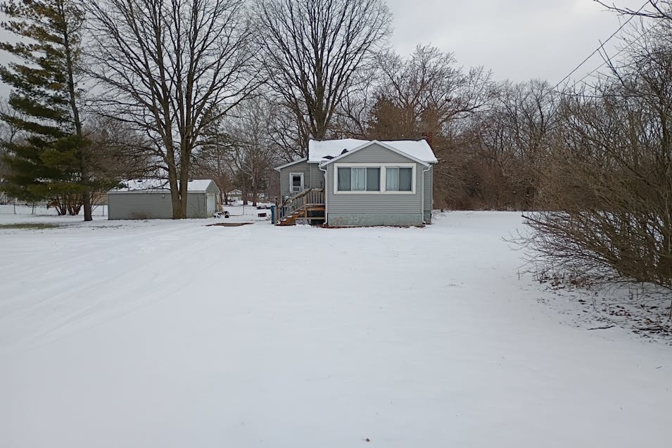 10718 Center Rd Grand Blanc, MI 48439-1033, Genesee County