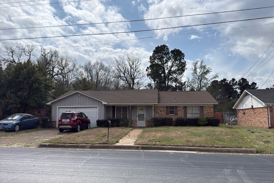 3404 Benbrook Dr Tyler, TX 75702, Smith County