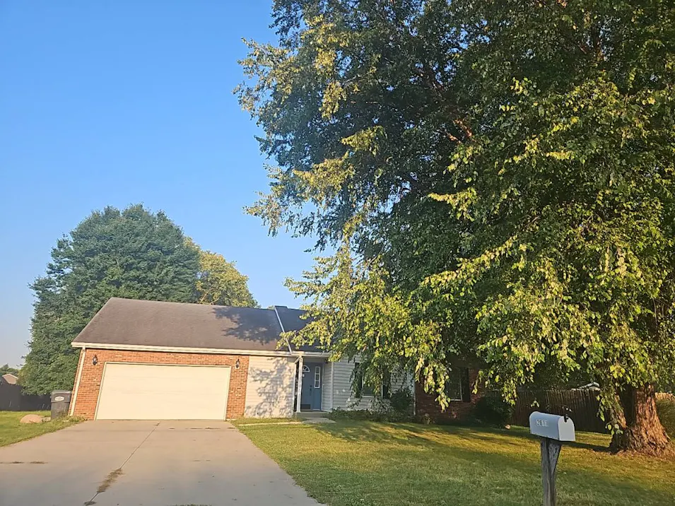 2011 South Haverhill Drive Yorktown, IN 47396, Delaware County