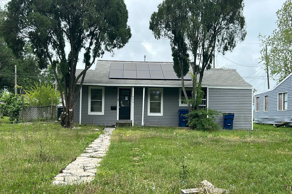 909 16th Ave N Texas City, TX 77590, Galveston County