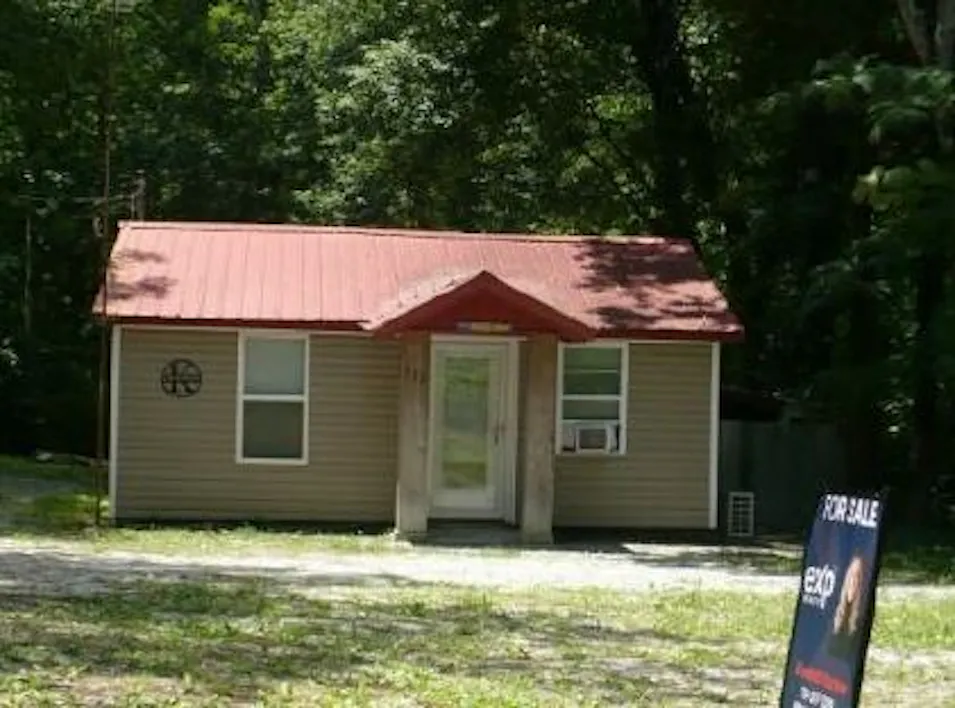 133 Maxine Nelson Rd Parsons, TN 38363, Decatur County