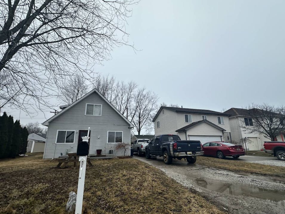 356 Greenwood St Clay, MI 48001, St. Clair County