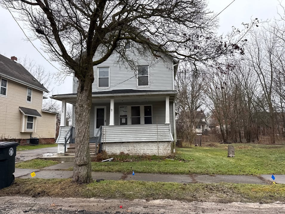 2278 11th Street Southwest Akron, OH 44314, Summit County
