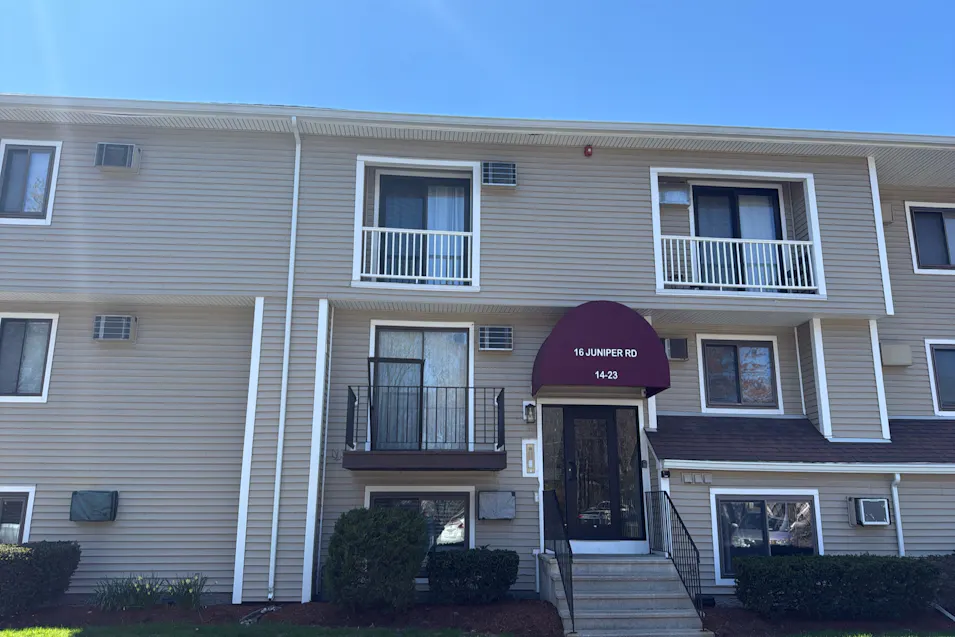 16 Juniper Road, Unit 16-15a A/k/a Unit 15a, the Hawthorne Village Condominium North Attleboro, MA 02760, Bristol County