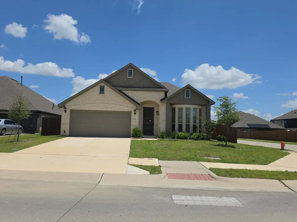225 Clairmont Dr Ponder, TX 76259, Denton County