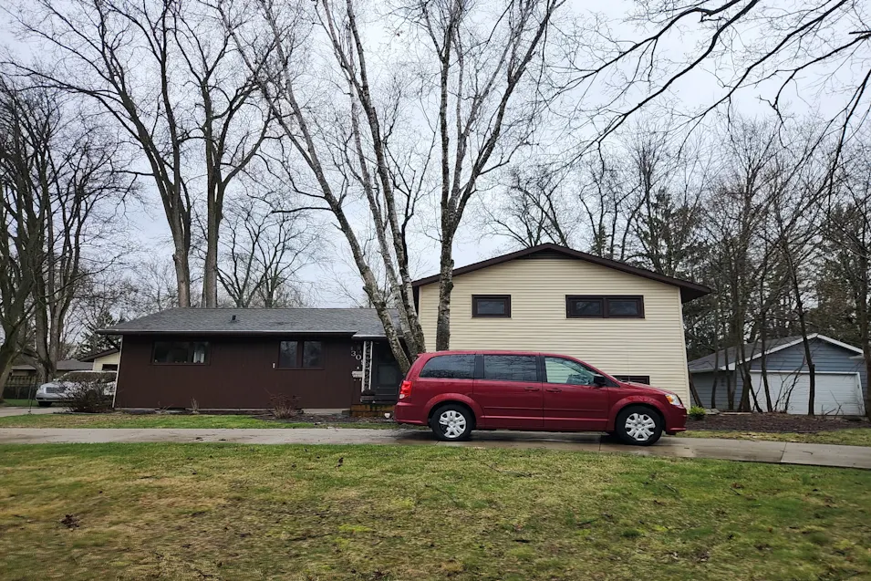 309 Leonard Ln Midland, MI 48640, Midland County