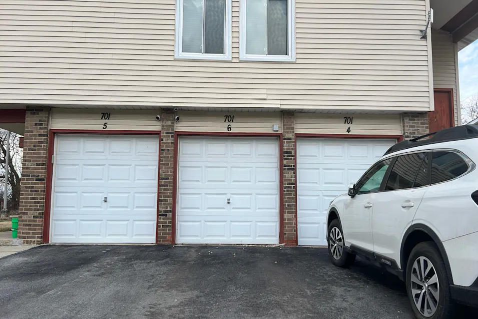 701 Spring Court, #6 University Park, IL 60484, Will County