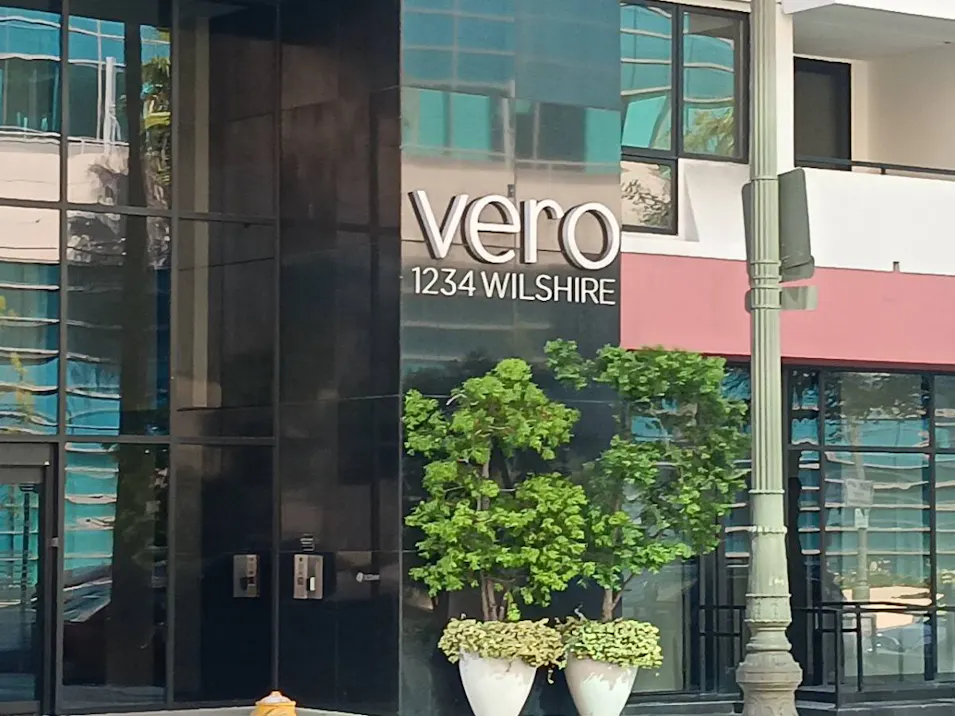 1234 Wilshire Blvd, Apt 301 Los Angeles, CA 90017, Los Angeles County