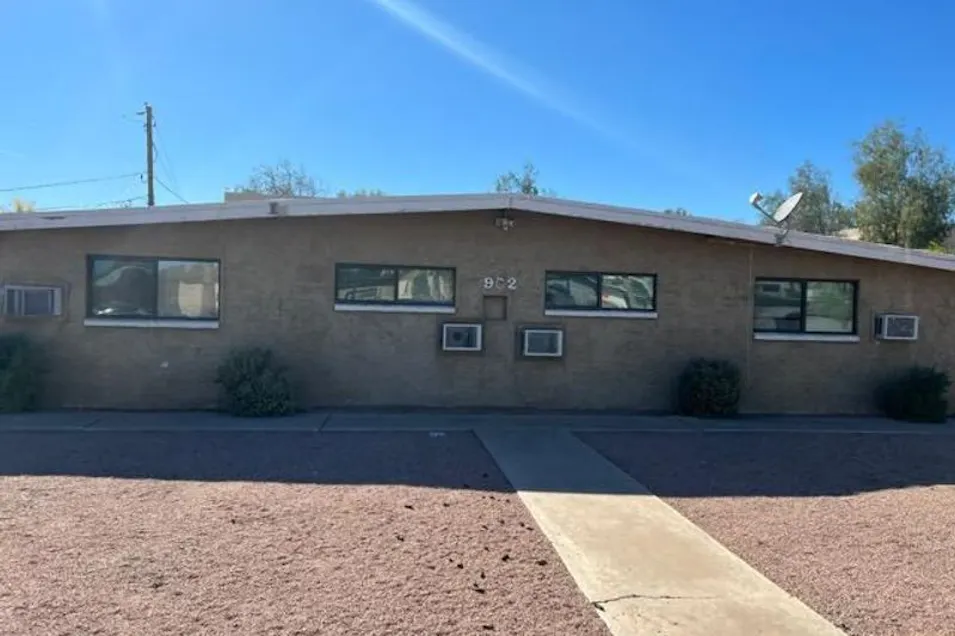 902 S Kenwood Cir Tempe, AZ 85281, Maricopa County