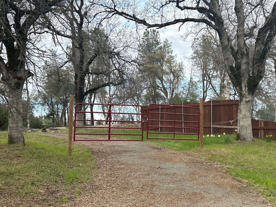 16370 Trail Dr Redding, CA 96001, Shasta County