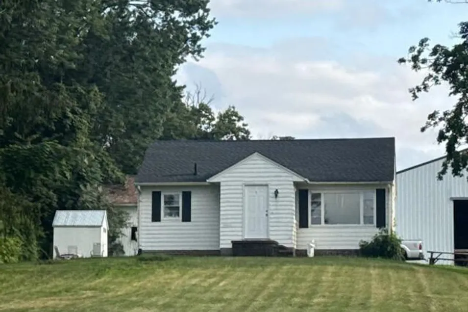 3487 Sanitarium Rd Akron, OH 44312, Summit County