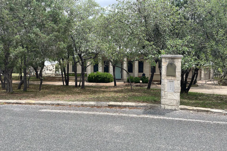 10801 Bubbas Bluff Dripping Springs, TX 78620, Travis County