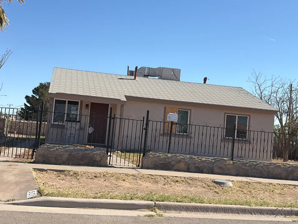 521 Ben Swain Dr El Paso, TX 79915, El Paso County