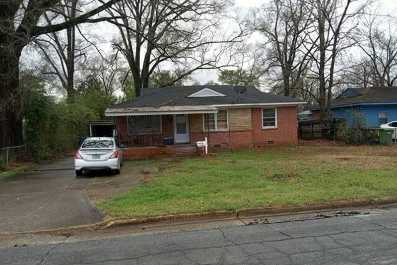 Hawthorne Dr, Columbus, GA 31903