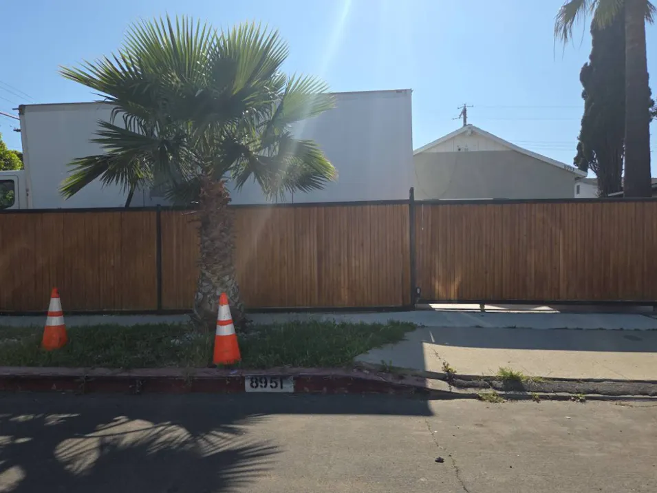8951 Stanwin Ave Los Angeles, CA 91331, Los Angeles County