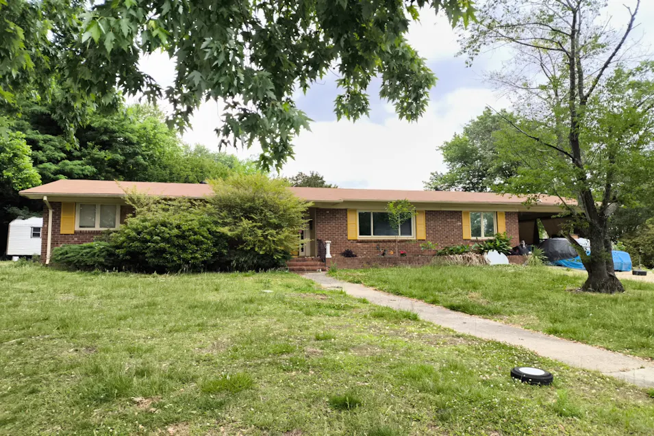 2 Tipton Court Greensboro, NC 27406, Guilford County