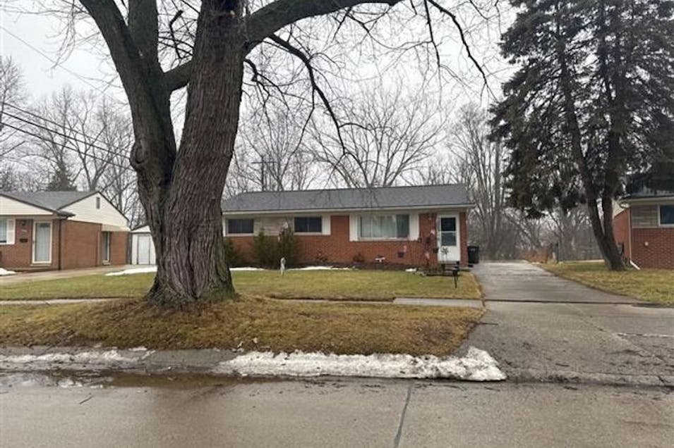 10952 Lesure Drive Sterling Heights, MI 48312, Macomb County