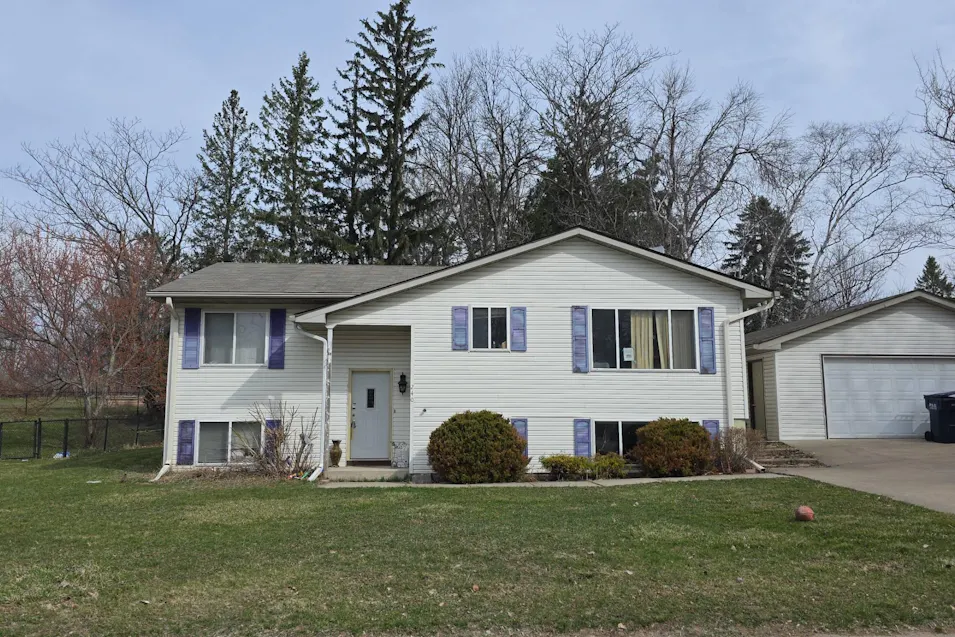 240 Panther Dr Ellsworth, WI 54011, Pierce County