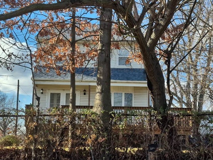 95 Blair Rd Port Reading, NJ 07064, Middlesex County