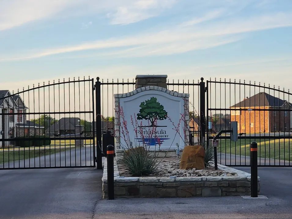 2008 Yucatan Dr Granbury, TX 76048, Hood County