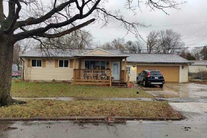 Brighton Dr, Lansing, MI 48911