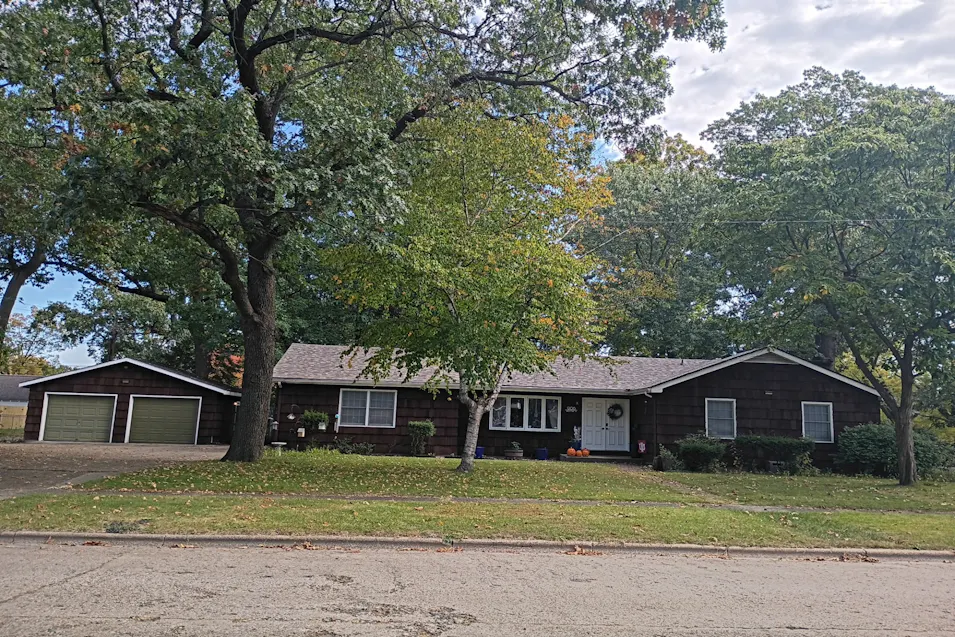 906 Webster Street Mishawaka, IN 46545, St. Joseph County