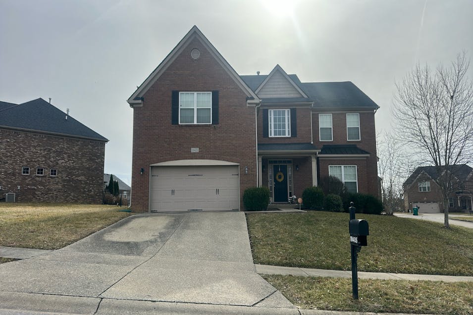 18405 Standwick Drive Louisville, KY 40245, Jefferson County